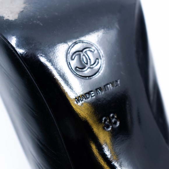 Chanel Leather Sling Back Pumps - Picture 9 of 9